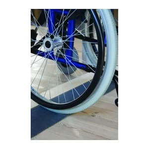 Tröskelramp i gummi med limtejp